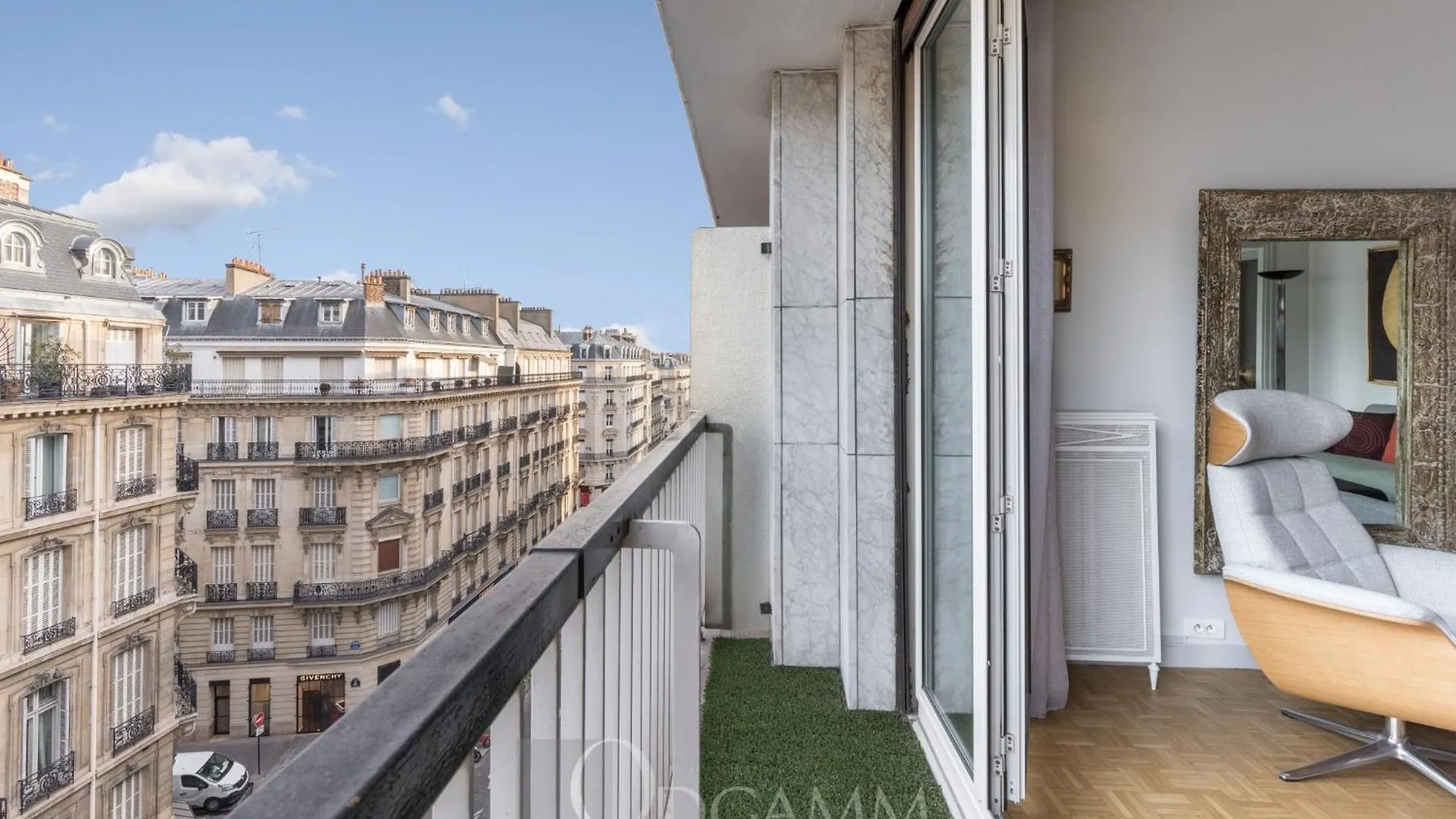 Triangle D Or Champs Elysees Paris Apartment