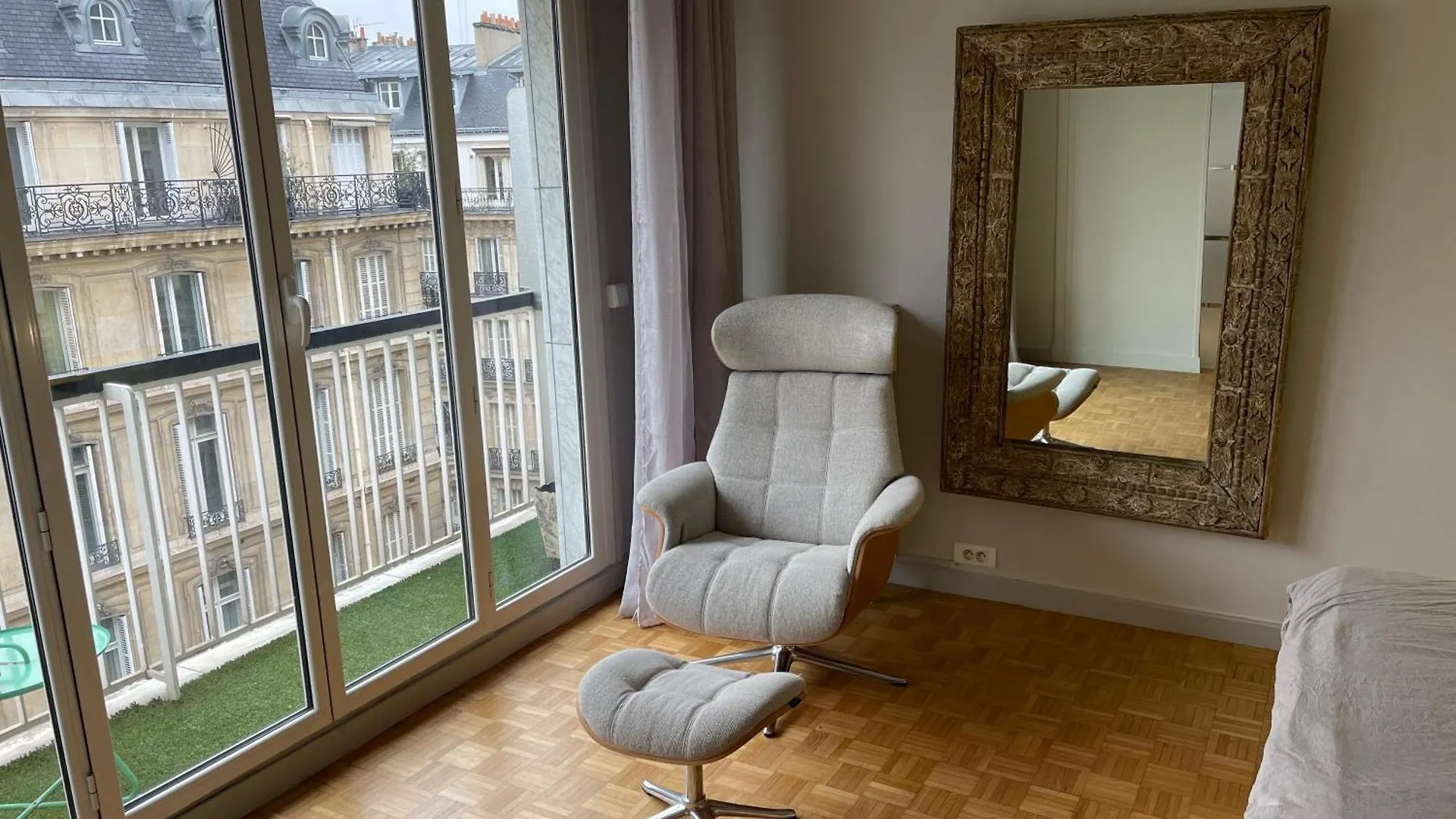 Apartment Triangle D Or Champs Elysees Paris France